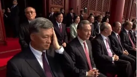 “热议焦点：勇士突破极限，开启三千胜新征程”
